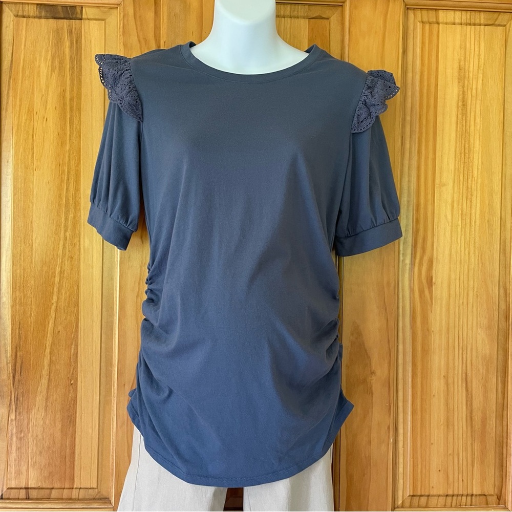 Maternity shirt - Picture 1 of 4